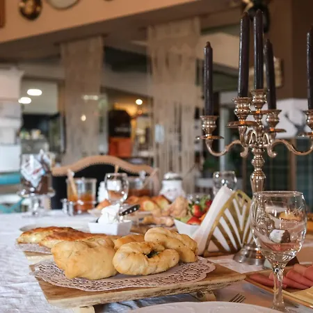 Ξενοδοχείο με διαμερίσματα Pindos Κρανιά