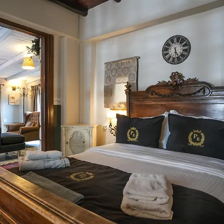 Pindos Aparthotel 4*