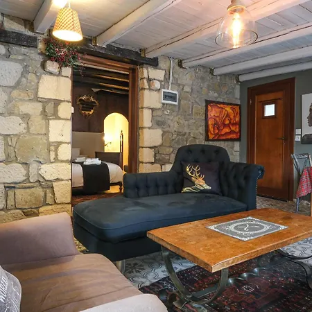 Aparthotel Pindos *