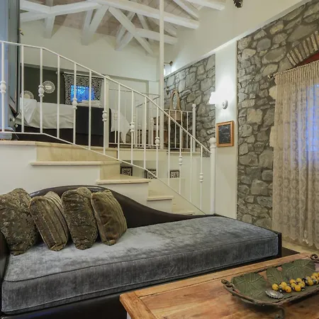 Pindos Aparthotel