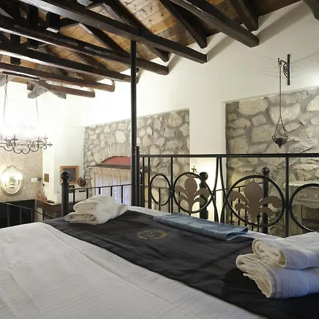 Aparthotel Pindos 4*