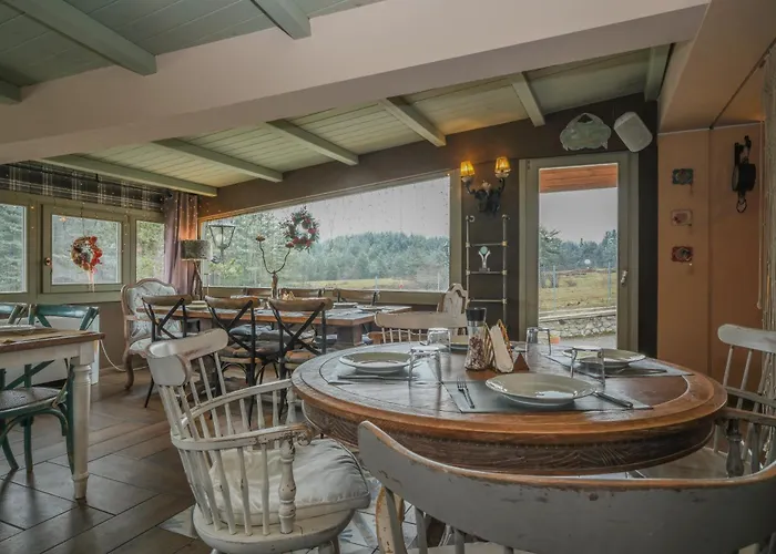 Ξενοδοχείο με διαμερίσματα Pindos