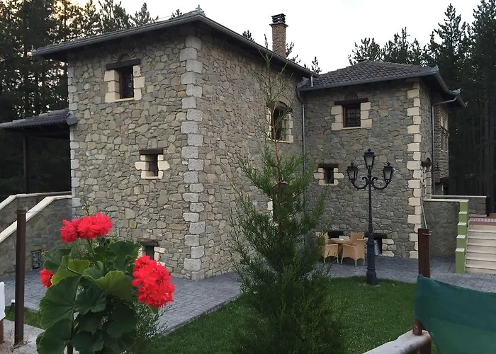 Ξενοδοχείο με διαμερίσματα Pindos 4*